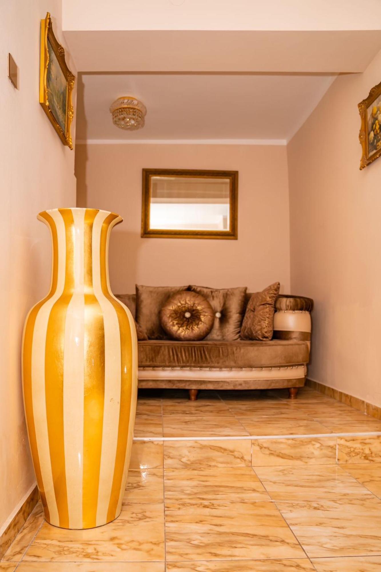 Casa Clim Hotel Anina Ngoại thất bức ảnh